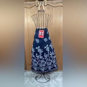 Elegant Navy Floral Skirt